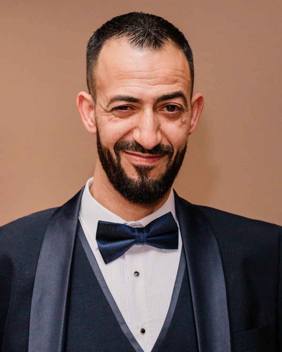 Portrait d'un invité en smoking lors d'un gala — BLH Photographie